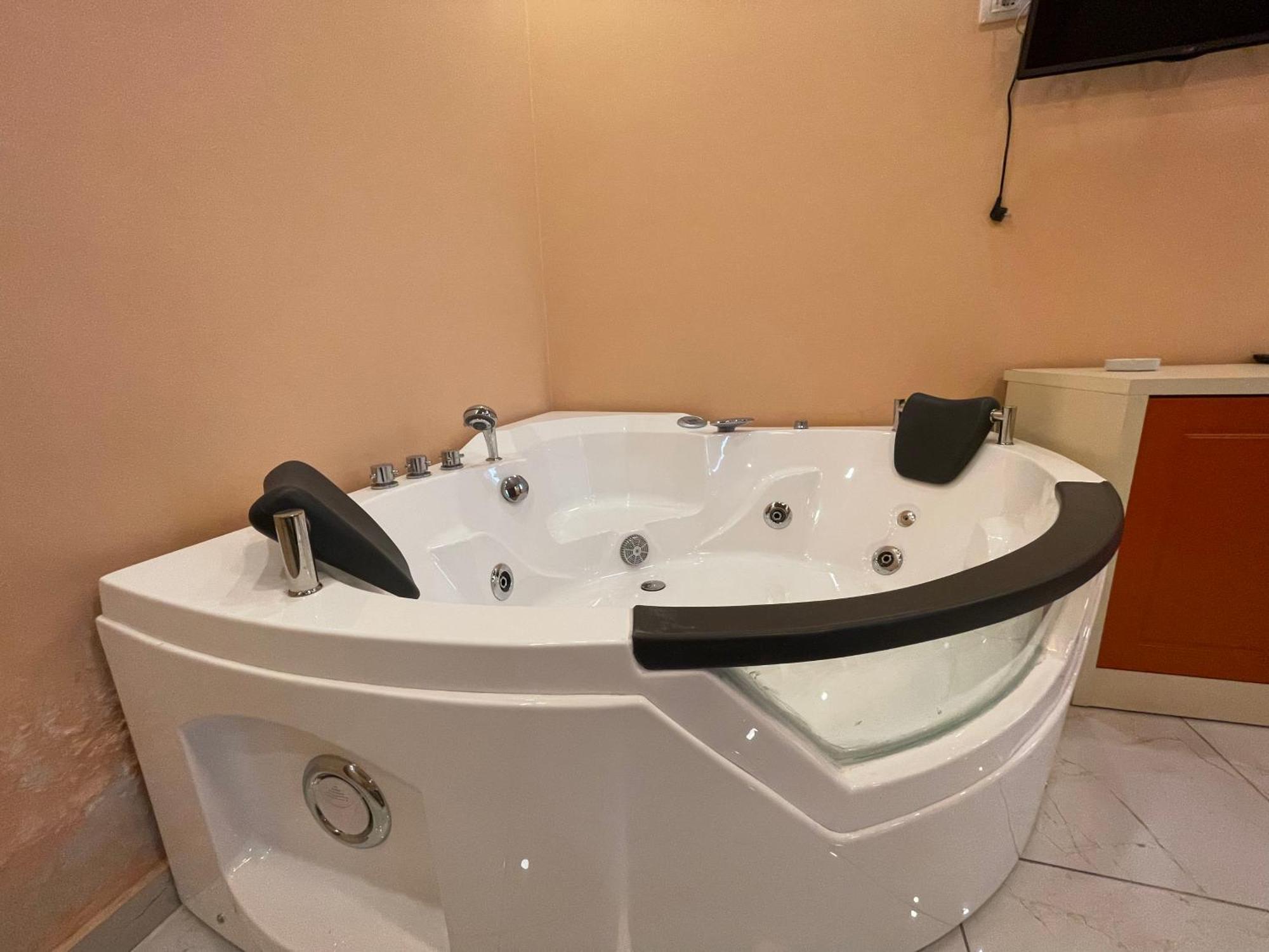 Kthella Hotel 4*
